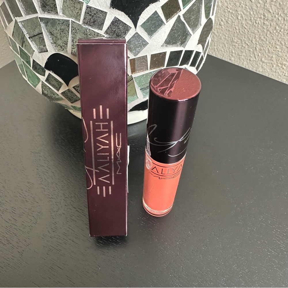 NWOT MAC x Aaliyah Collection Brooklyn Born Lipglass